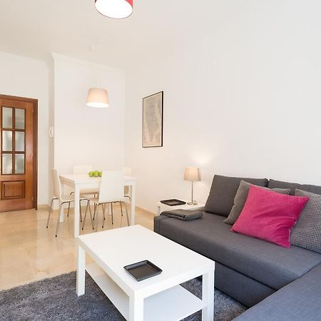 Colón12 Urban Apartment Malaga Bagian luar foto