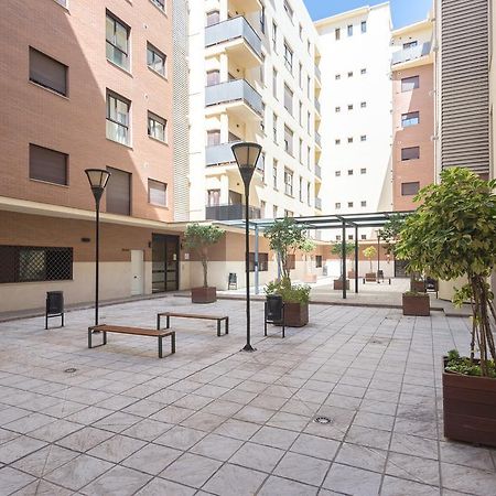 Colón12 Urban Apartment Malaga Bagian luar foto