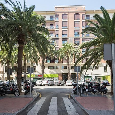 Colón12 Urban Apartment Malaga Bagian luar foto