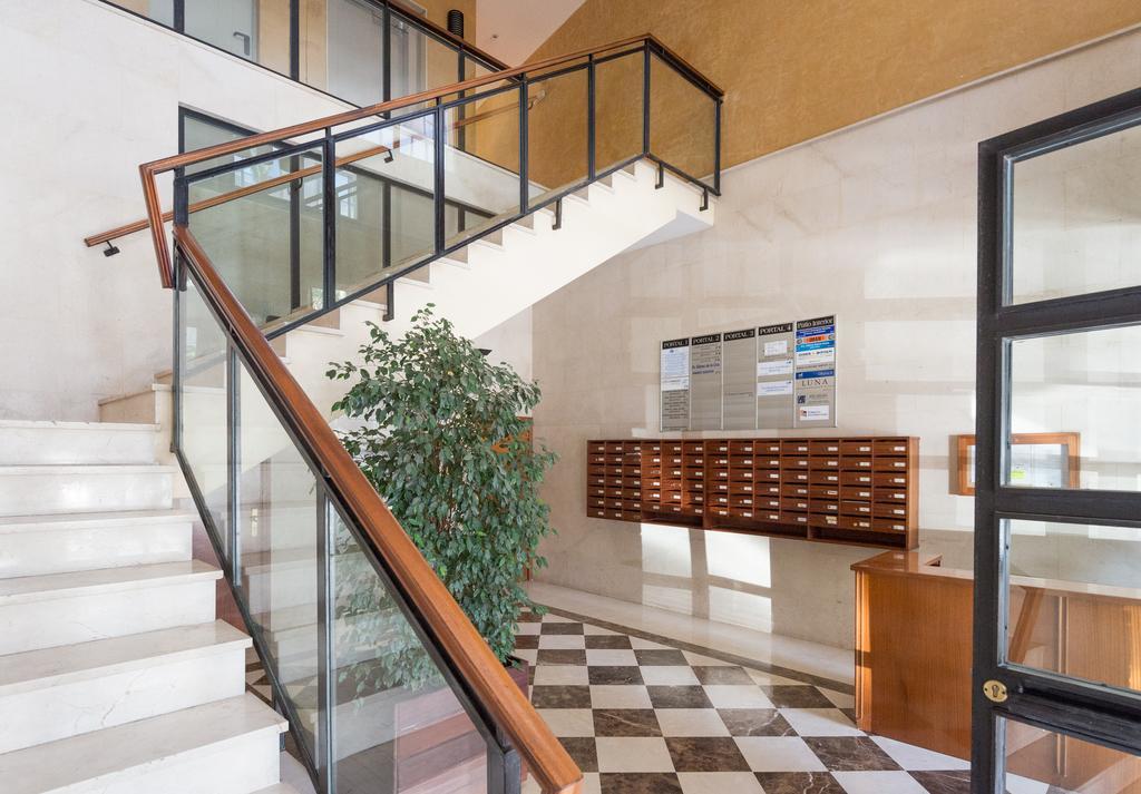 Colón12 Urban Apartment Malaga Bagian luar foto